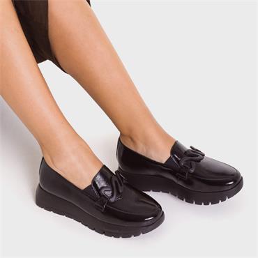 Wonders Odisei Slip On Link Wedge Loafer - Black Patent